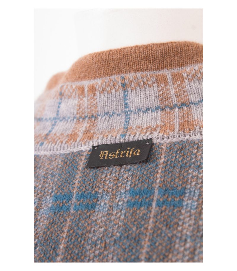 ASTRIFA Damen Trachten Strickjacke Gr. DE 36 Reine Merino-Wolle Mehrfarbig – Foto 7