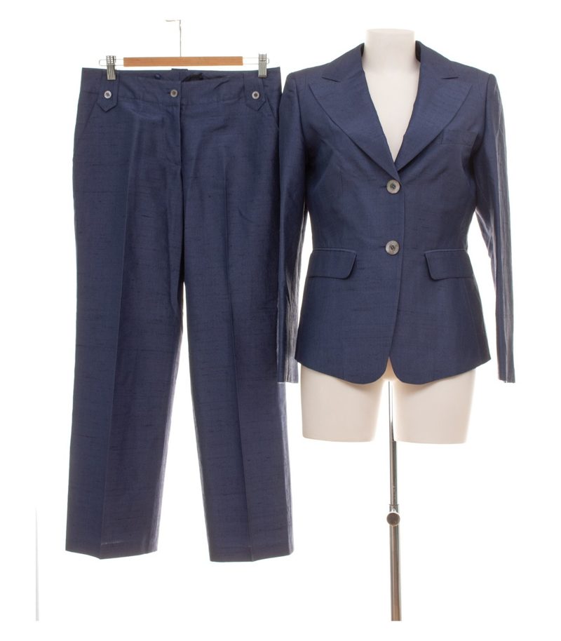 MADELEINE Damen Hosenanzug Zweiteiler Gr. 19 (Kurzgröße) Blau Seide – Foto 1