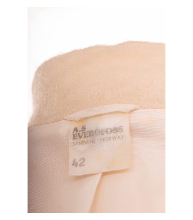 A.S. Evebofoss Damen Jacke Gr. 38 (42) Perlweiß Wolle Bestickt – Foto 8